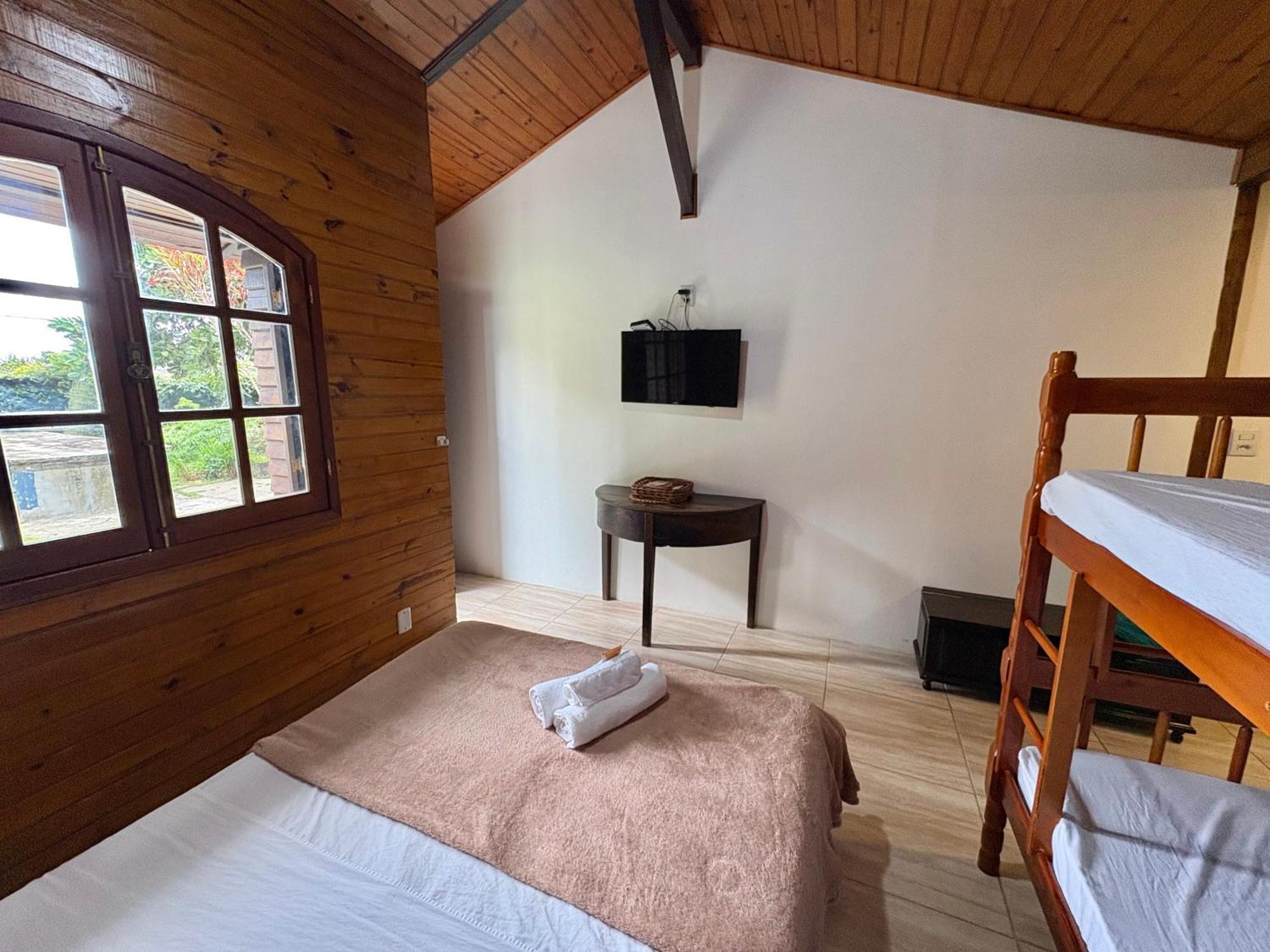 Quarto Triplo com Vista do Mar